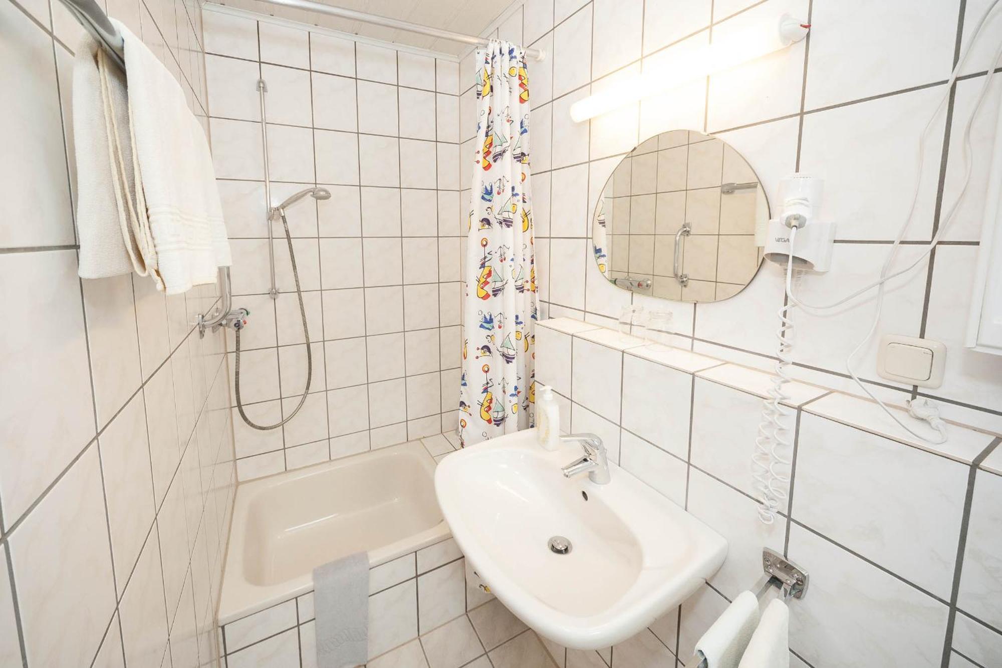 Hirschen-Schuster Apartment Mesenich Cameră foto
